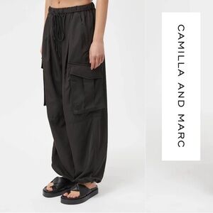 Camilla & Marc - Women’s Teba Black Cargo Pants - Size 10